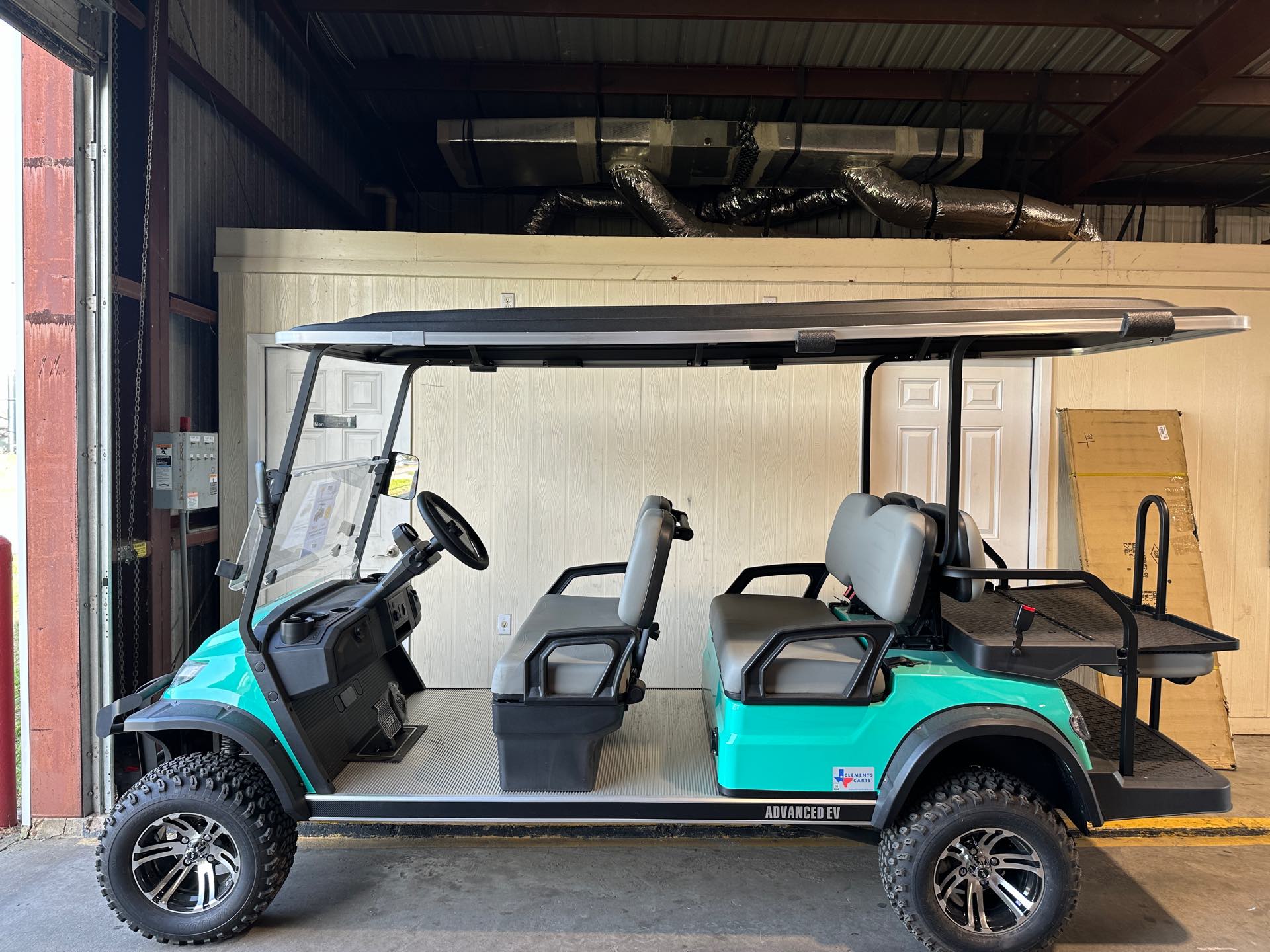 2024 Advanced EV Advent 6L at Clements Carts