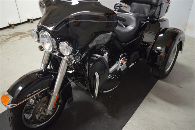 2010 Harley-Davidson FLHTCUTG at Suburban Motors Harley-Davidson