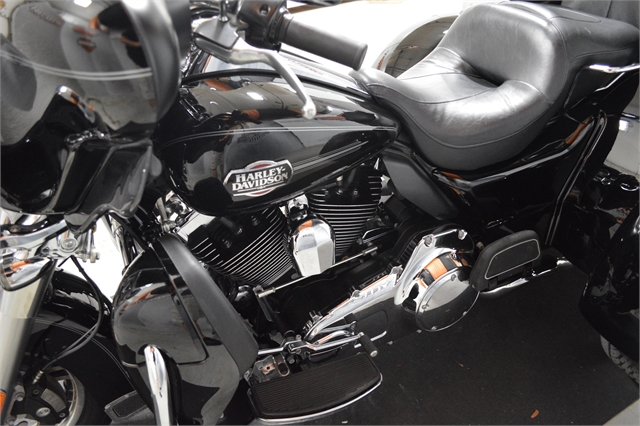 2010 Harley-Davidson FLHTCUTG at Suburban Motors Harley-Davidson