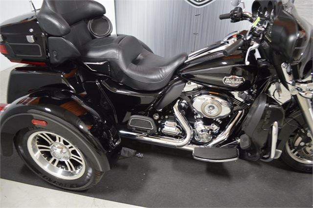 2010 Harley-Davidson FLHTCUTG at Suburban Motors Harley-Davidson