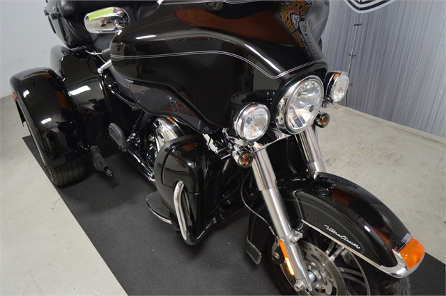 2010 Harley-Davidson FLHTCUTG at Suburban Motors Harley-Davidson