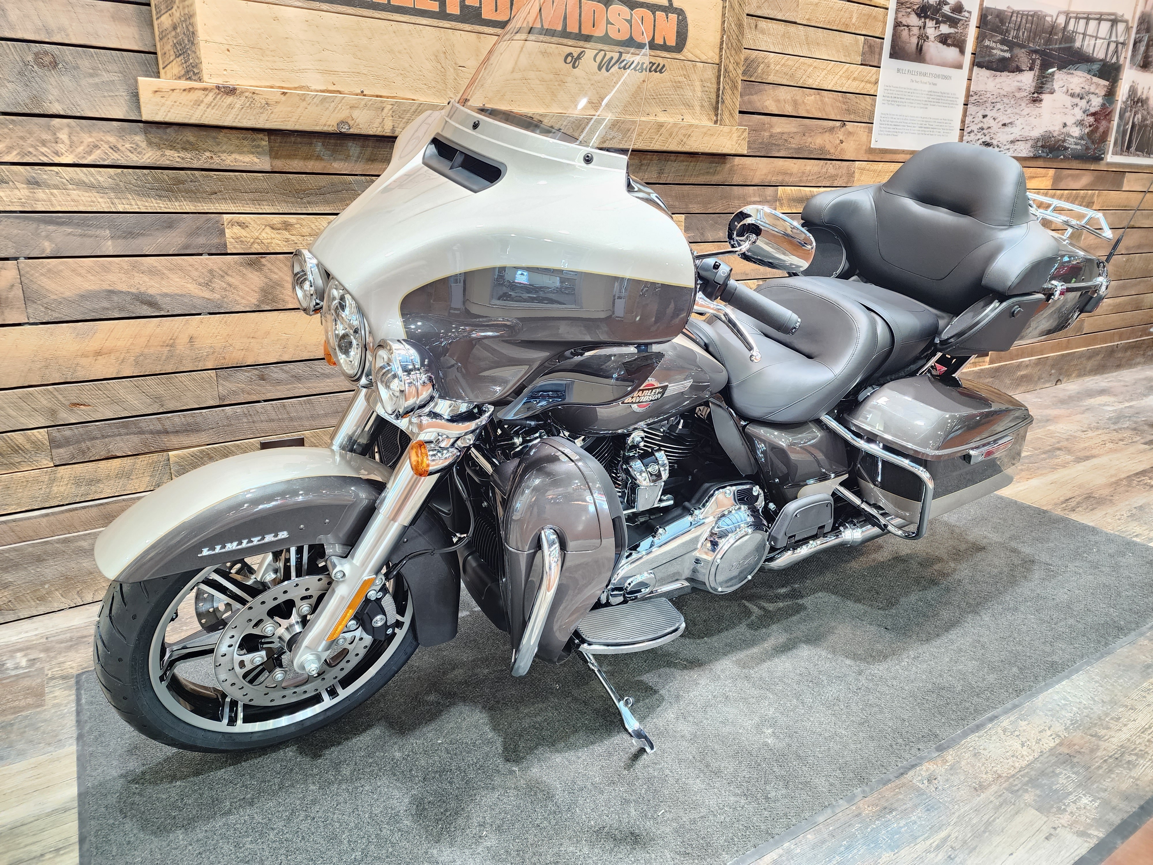 2023 Harley-Davidson Electra Glide Ultra Limited at Bull Falls Harley-Davidson
