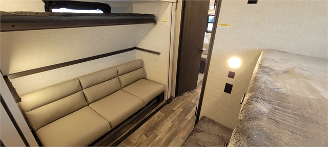2022 CrossRoads Cruiser Aire CR32BH at Lee's Country RV