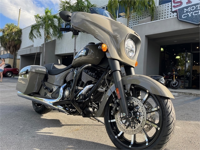 2022 Indian Motorcycle Chieftain Dark Horse at Fort Lauderdale