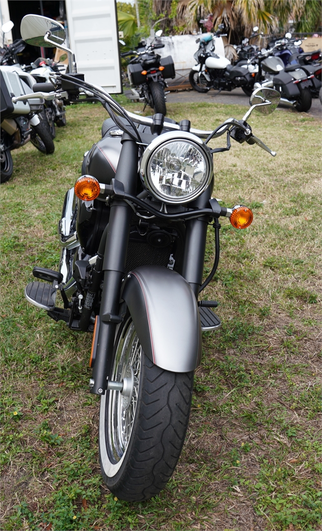 2018 Kawasaki Vulcan 900 Classic at Tampa Triumph, Tampa, FL 33614