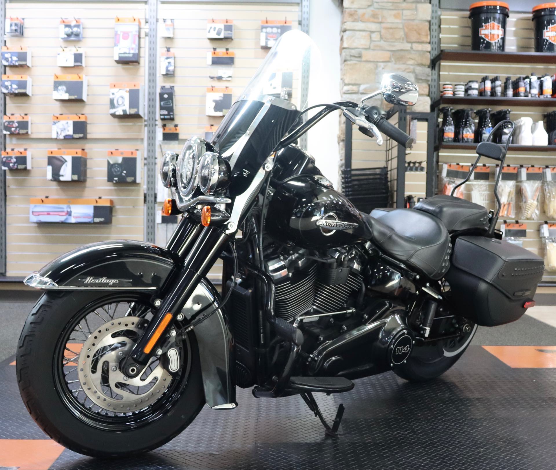 2020 Harley-Davidson Touring Heritage Classic 114 at Destination Harley-Davidson®, Silverdale, WA 98383