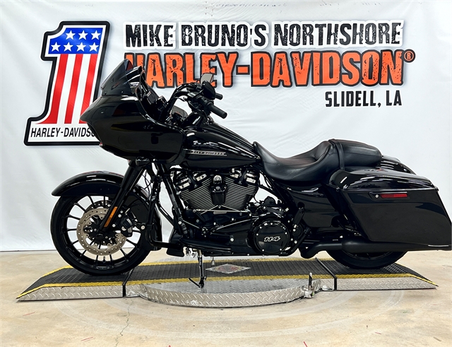 2019 Harley-Davidson Road Glide Special at Mike Bruno's Northshore Harley-Davidson