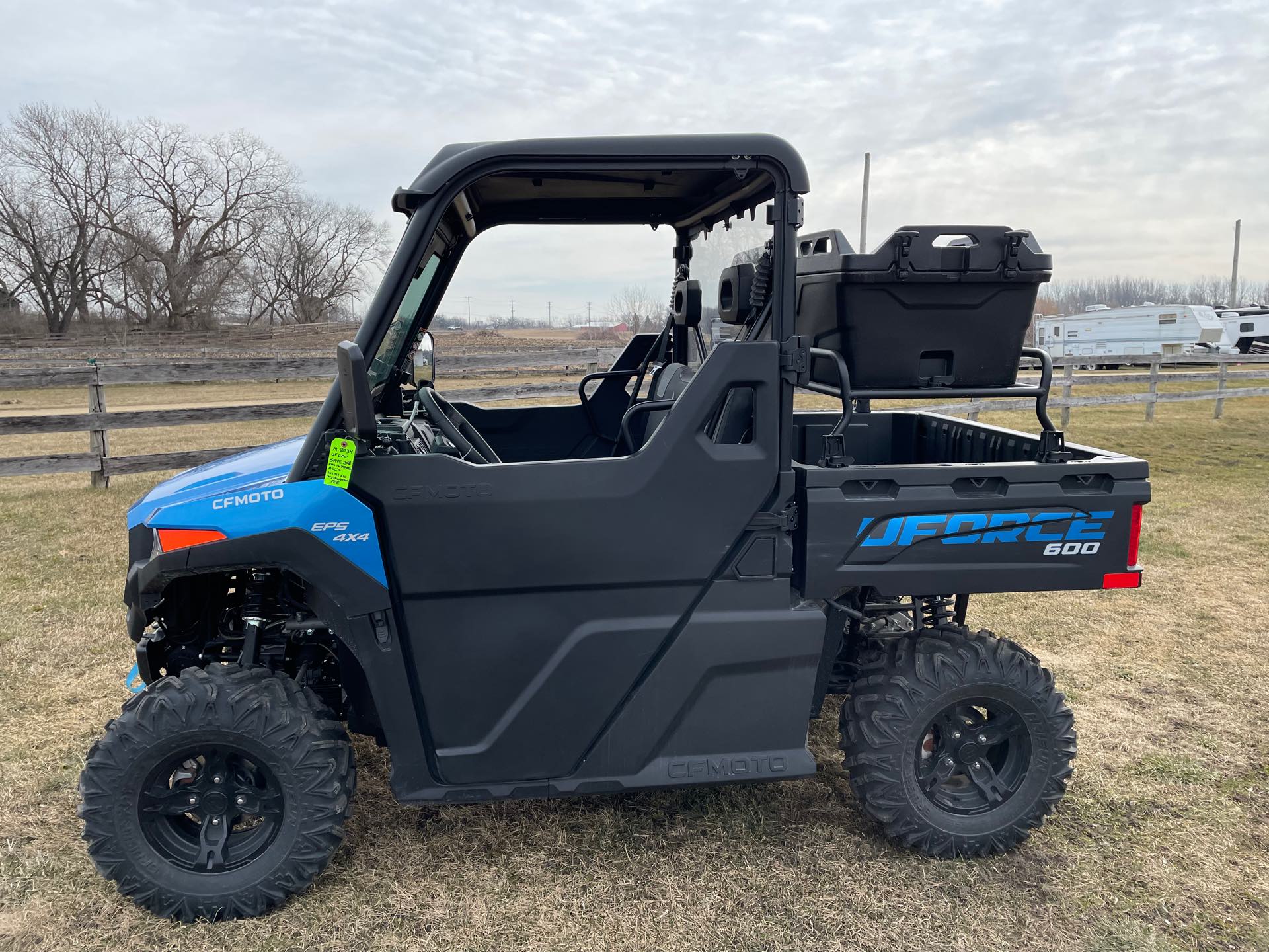 2023 CFMOTO UFORCE 600 at Randy's Cycle