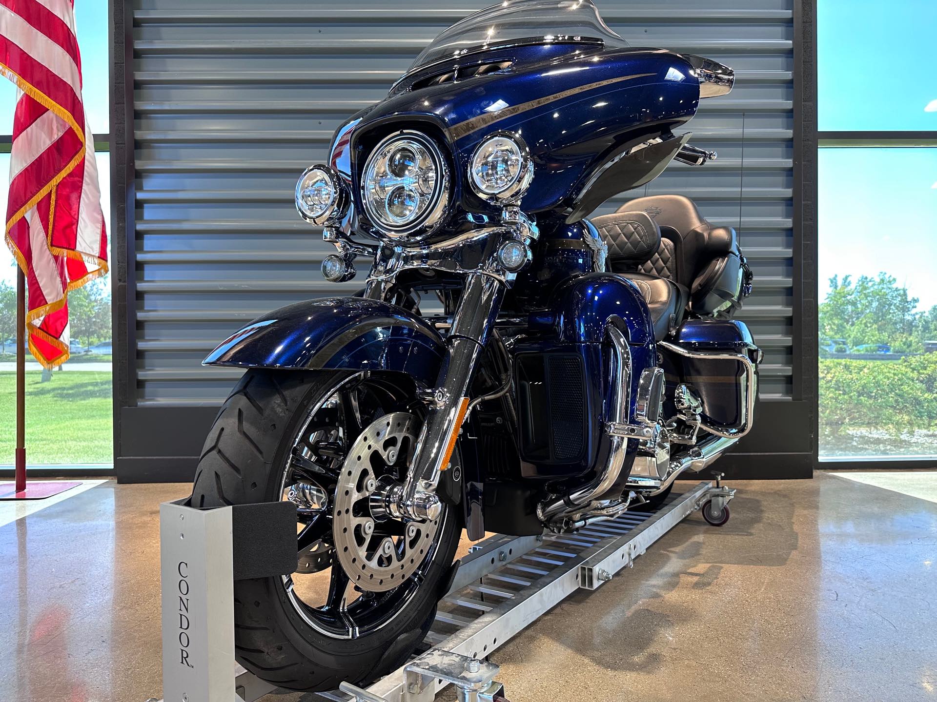 2018 Harley-Davidson Electra Glide CVO Limited at Chi-Town Harley-Davidson