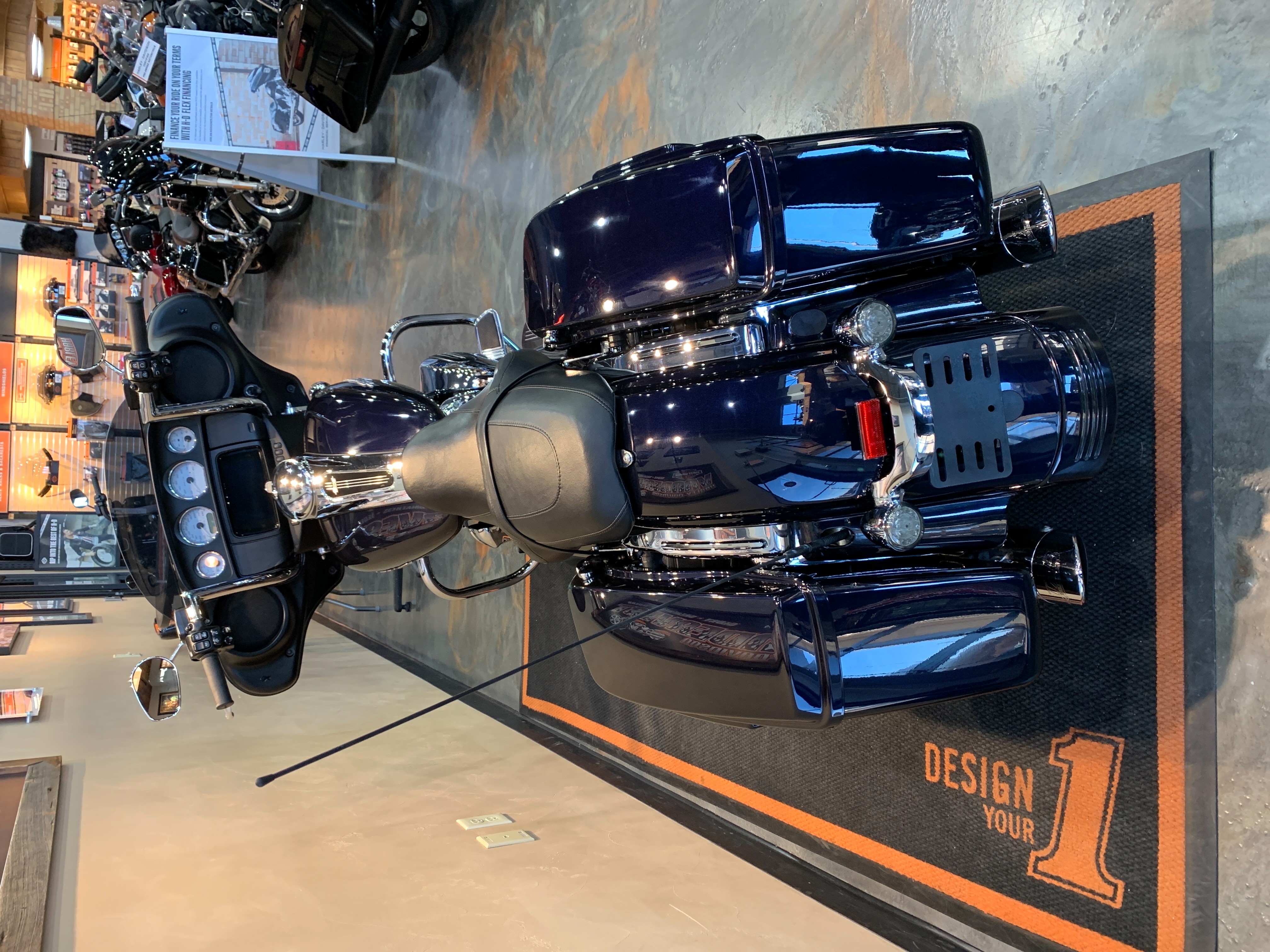 2019 Harley-Davidson Street Glide Base at Vandervest Harley-Davidson, Green Bay, WI 54303