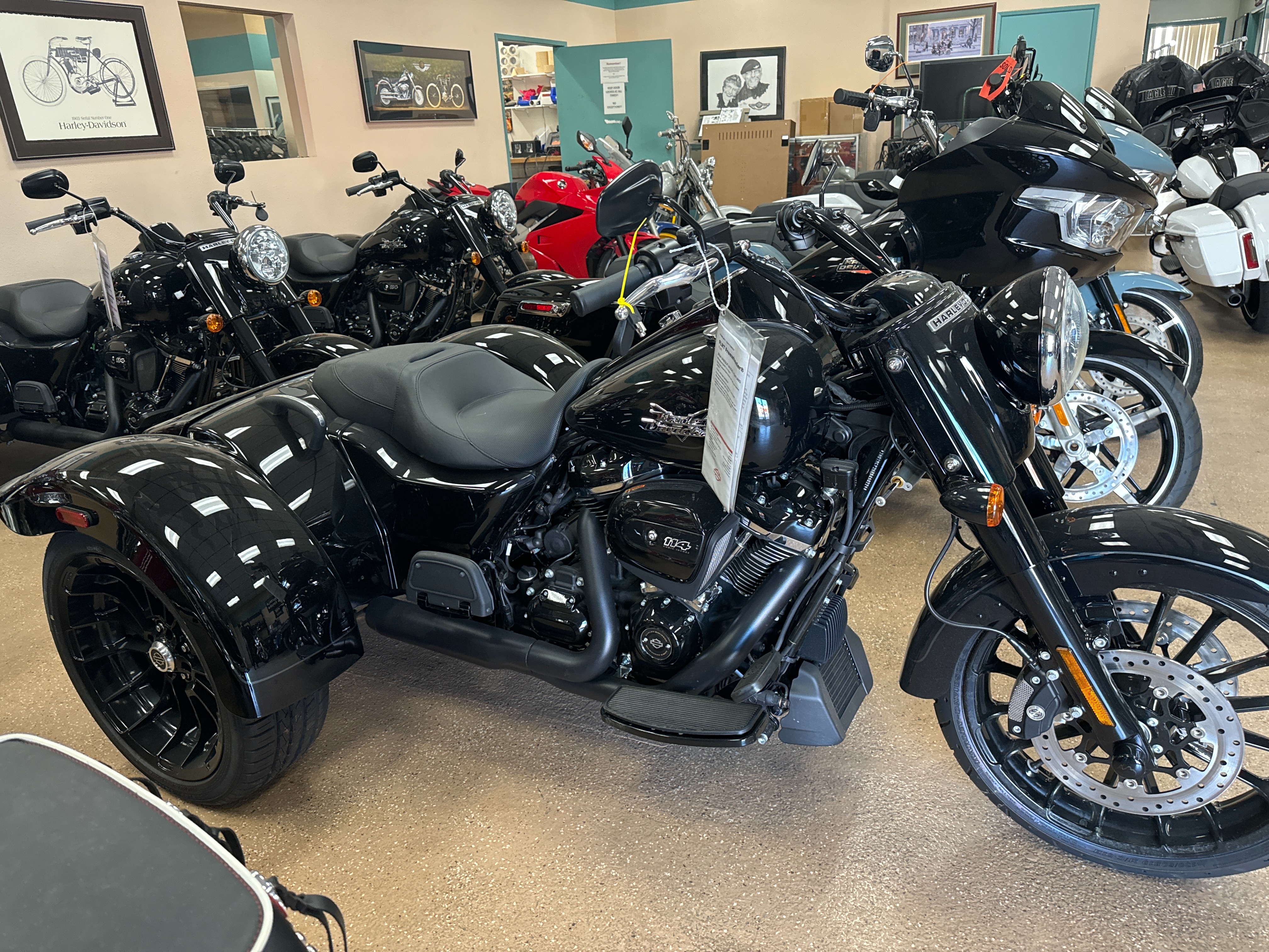 2024 Harley-Davidson Trike Freewheeler at Palm Springs Harley-Davidson®