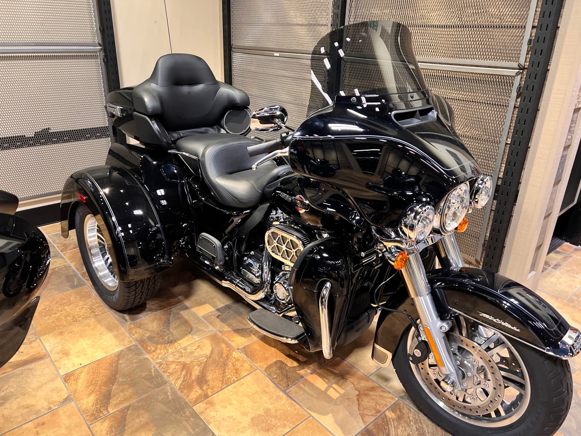 2023 Harley-Davidson Trike Tri Glide Ultra at Man O'War Harley-Davidson®