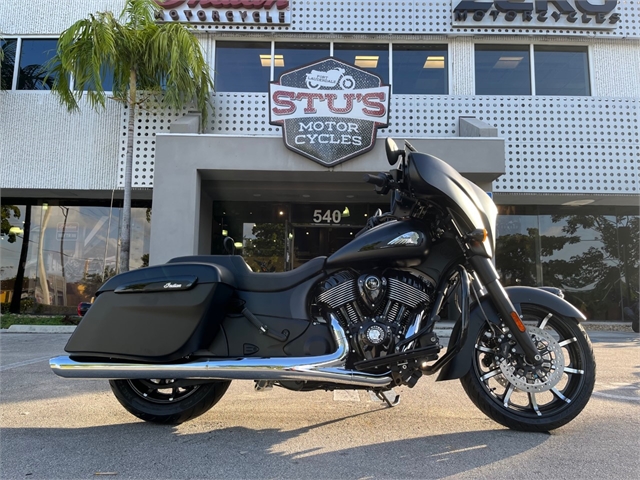 2022 Indian Chieftain Dark Horse at Fort Lauderdale