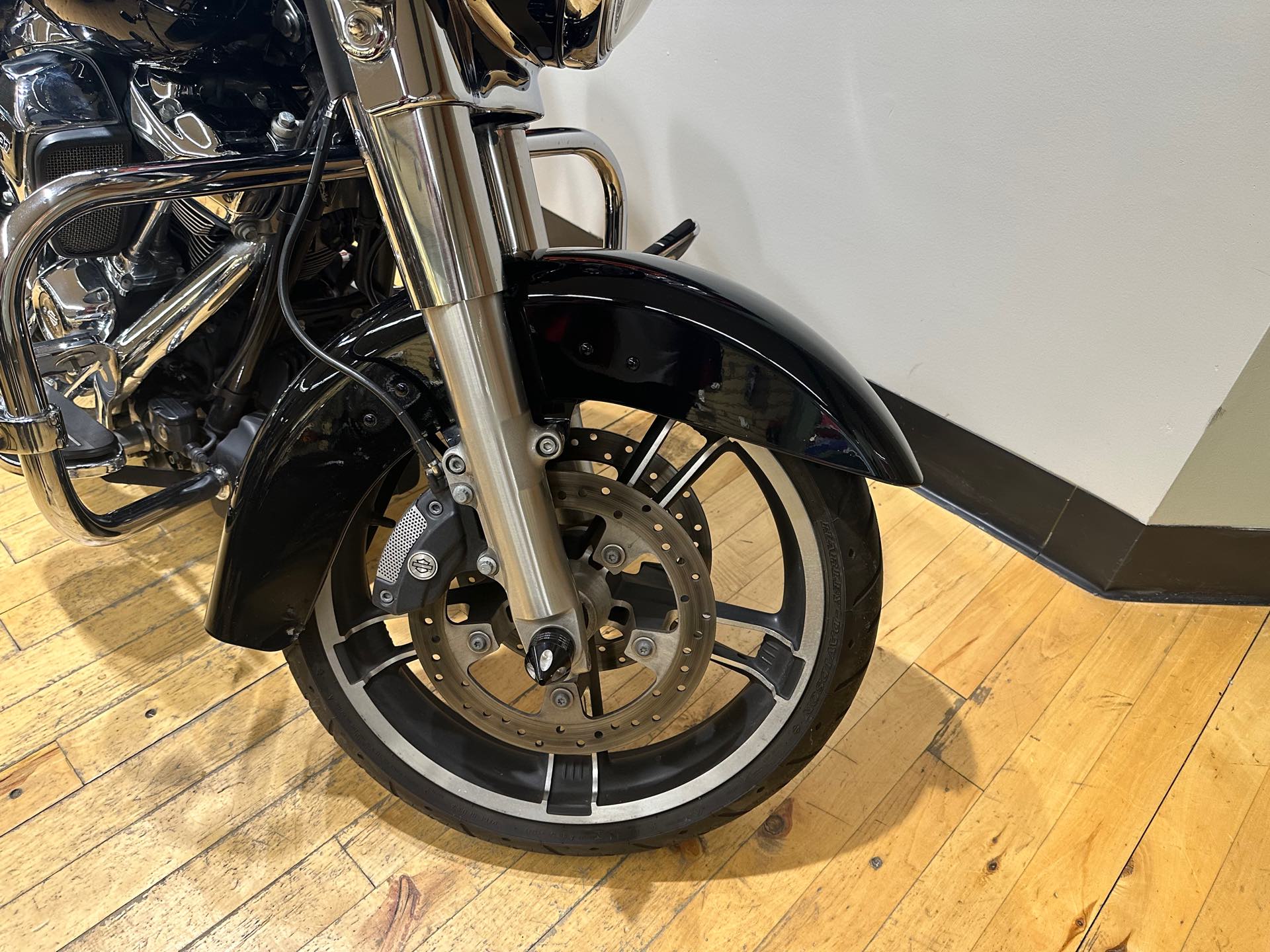 2018 Harley-Davidson Street Glide Base at Zips 45th Parallel Harley-Davidson