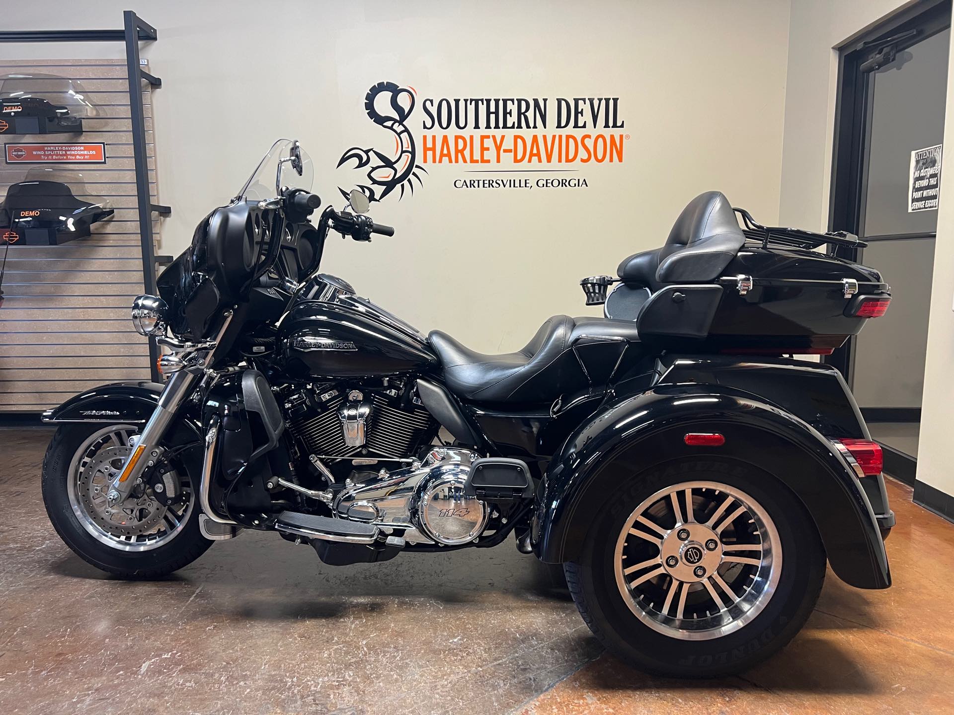 2021 Harley-Davidson Tri Glide Ultra at Southern Devil Harley-Davidson