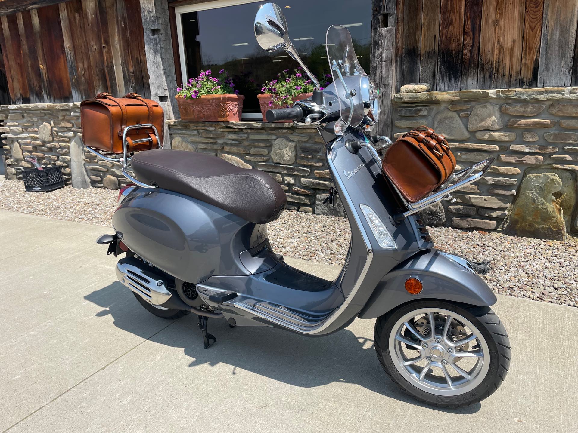 2022 Vespa Primavera 150 Touring at Arkport Cycles