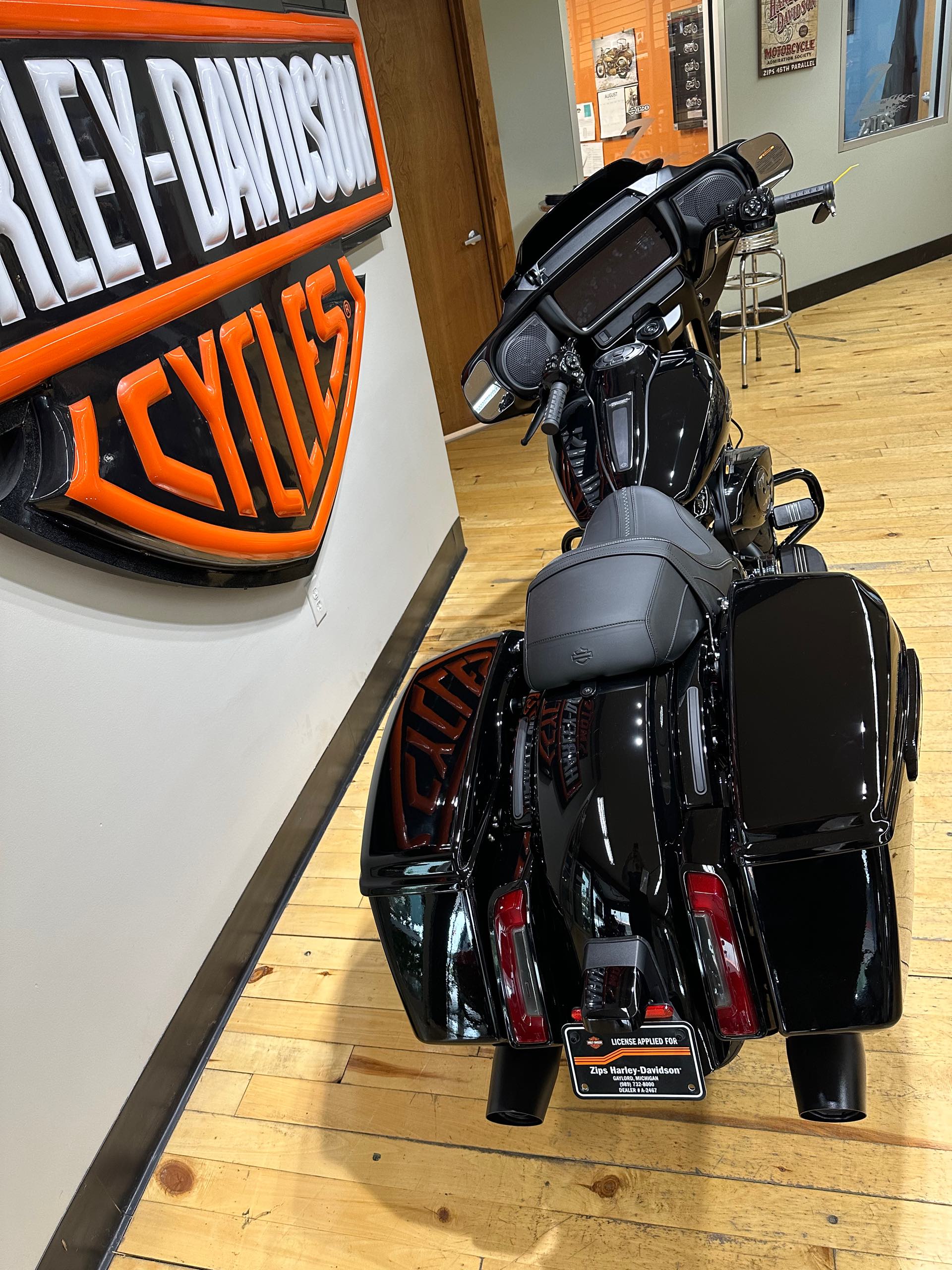 2024 Harley-Davidson Street Glide Base at Zips 45th Parallel Harley-Davidson