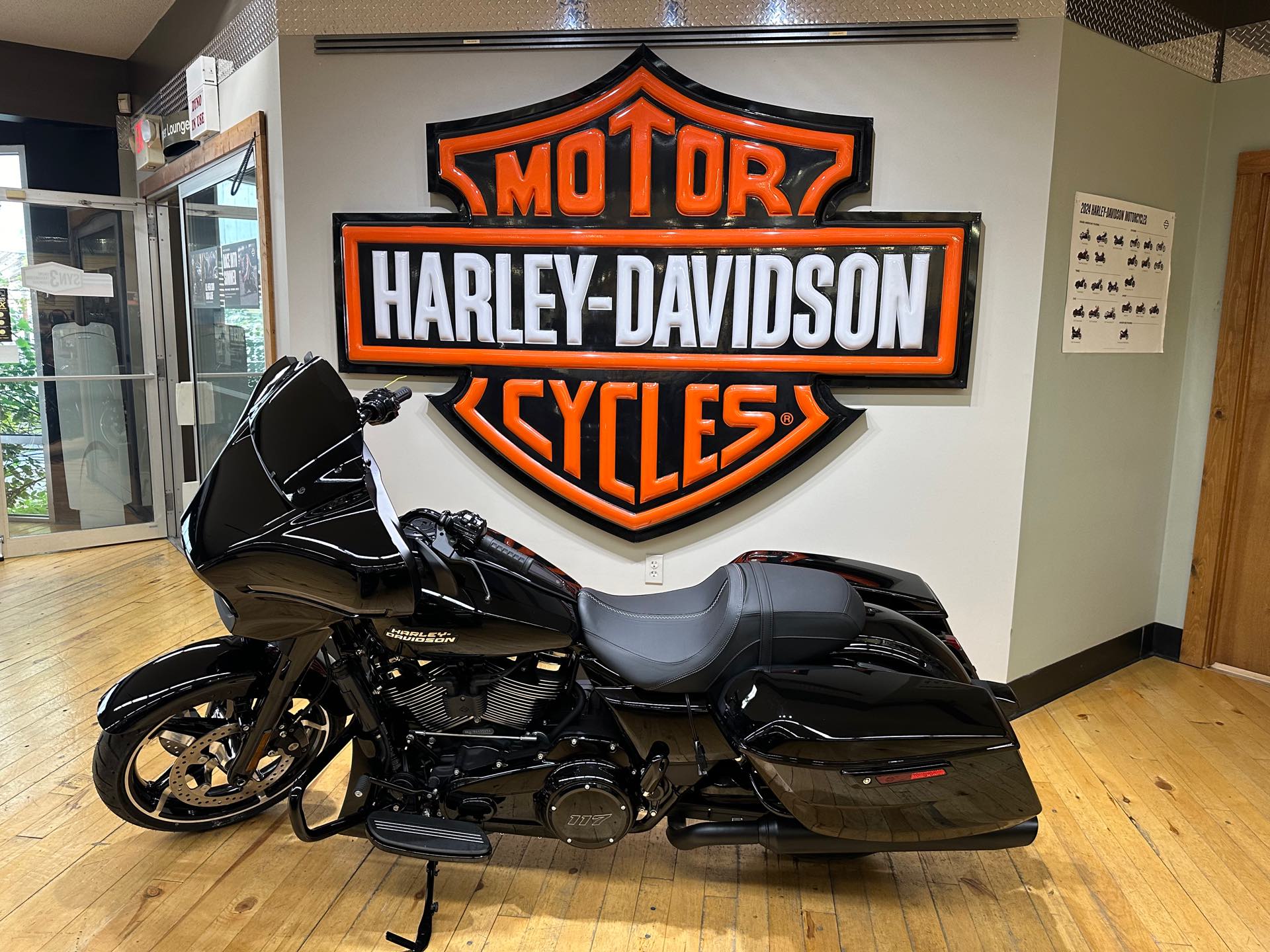 2024 Harley-Davidson Street Glide Base at Zips 45th Parallel Harley-Davidson