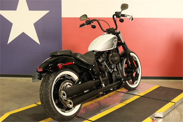 2021 Harley-Davidson Street Bob 114 at Texas Harley