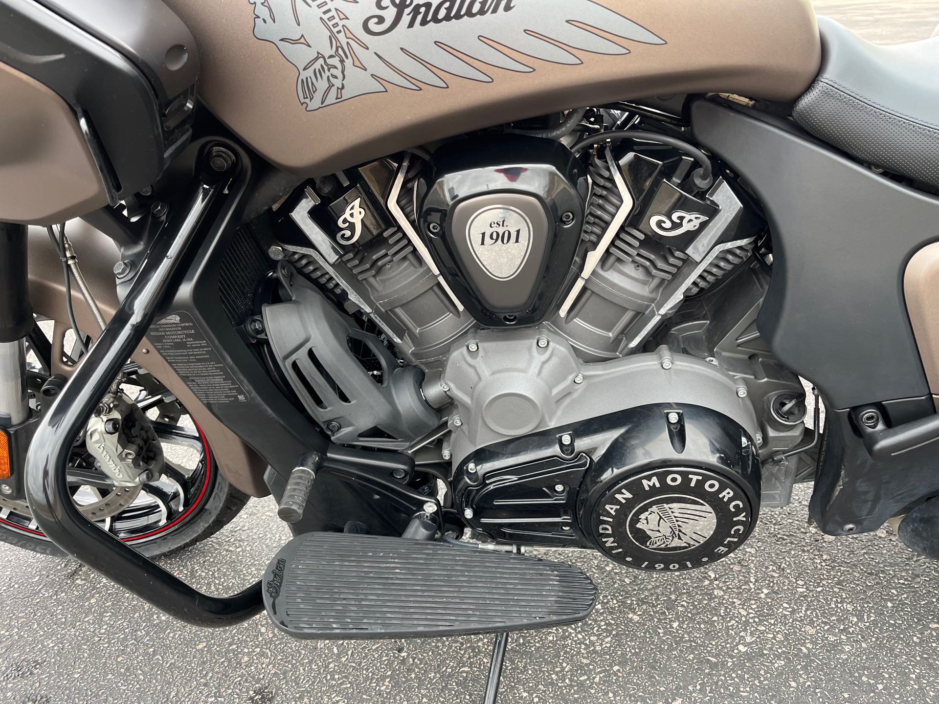 2021 Indian Motorcycle Challenger Dark Horse at Mount Rushmore Motorsports