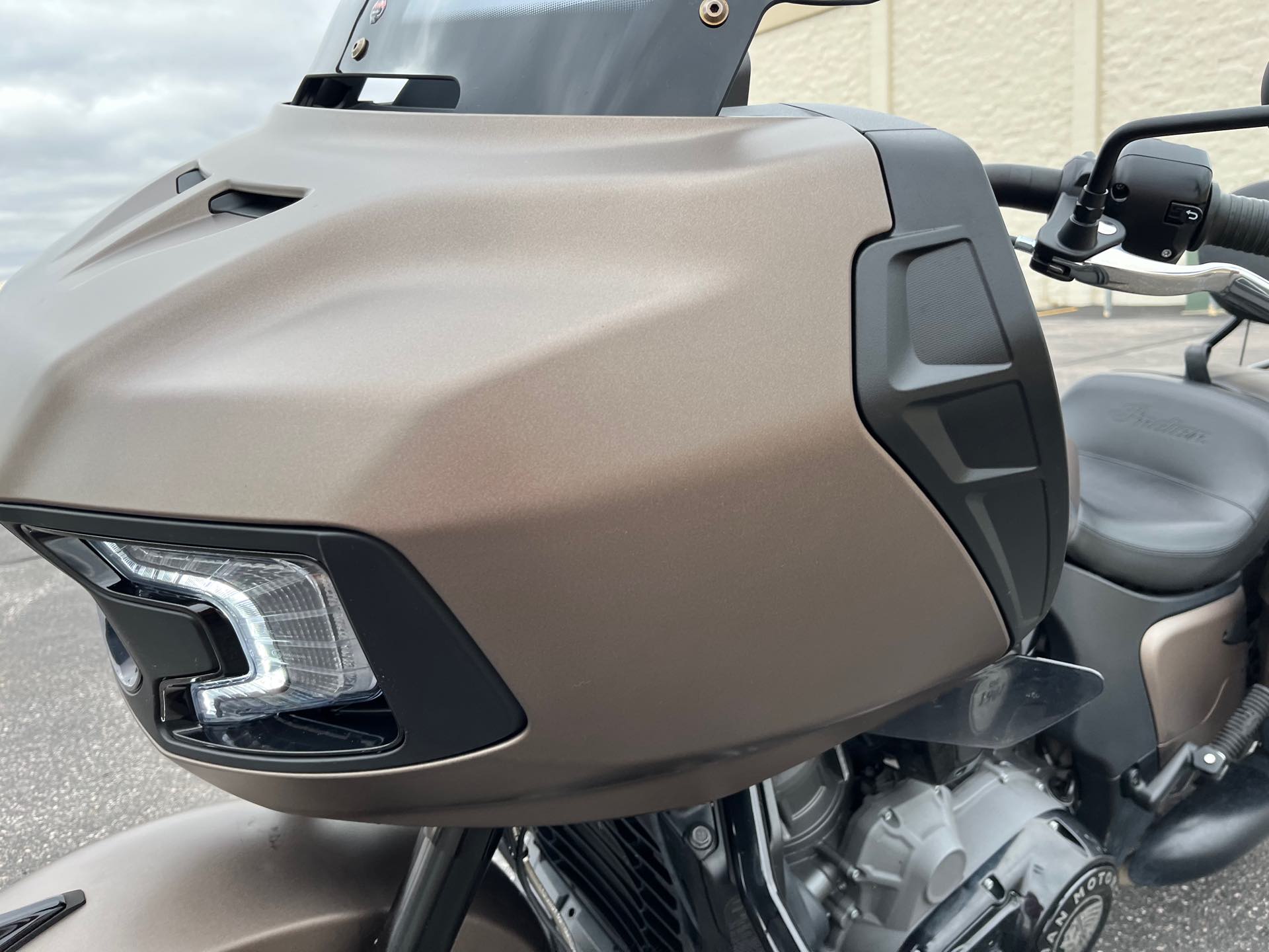 2021 Indian Motorcycle Challenger Dark Horse at Mount Rushmore Motorsports