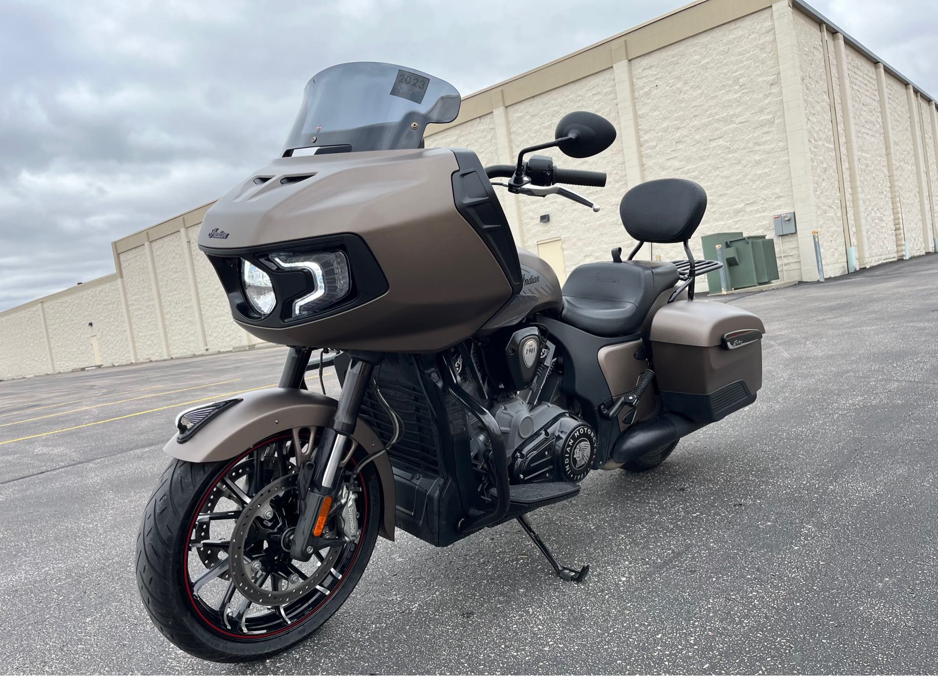 2021 Indian Motorcycle Challenger Dark Horse at Mount Rushmore Motorsports