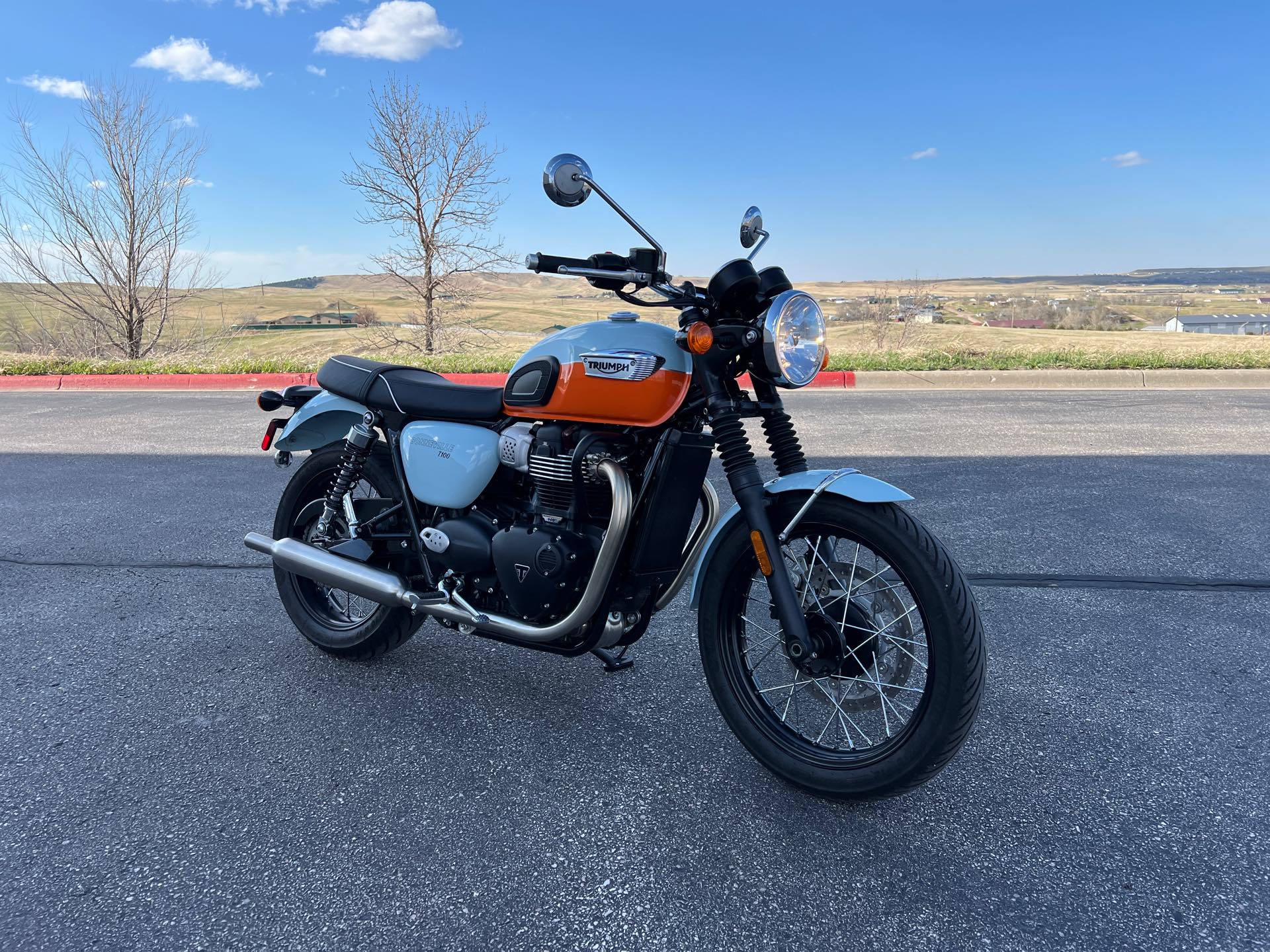 2023 Triumph Bonneville T100 Base at Mount Rushmore Motorsports