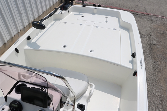 2019 Mako Pro 17 Skiff at Jerry Whittle Boats