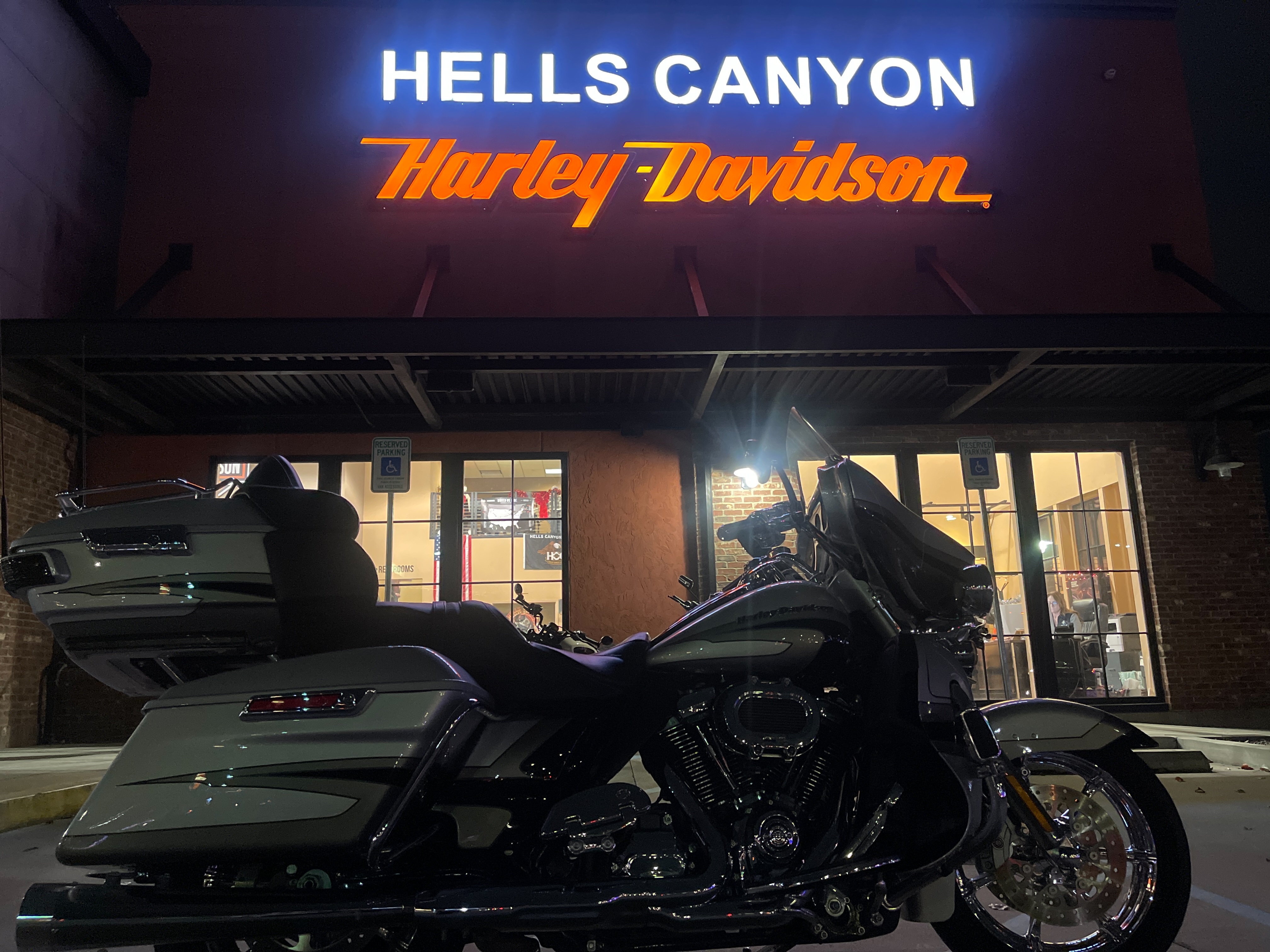 2017 Harley-Davidson Electra Glide CVO Limited at Hells Canyon Harley-Davidson