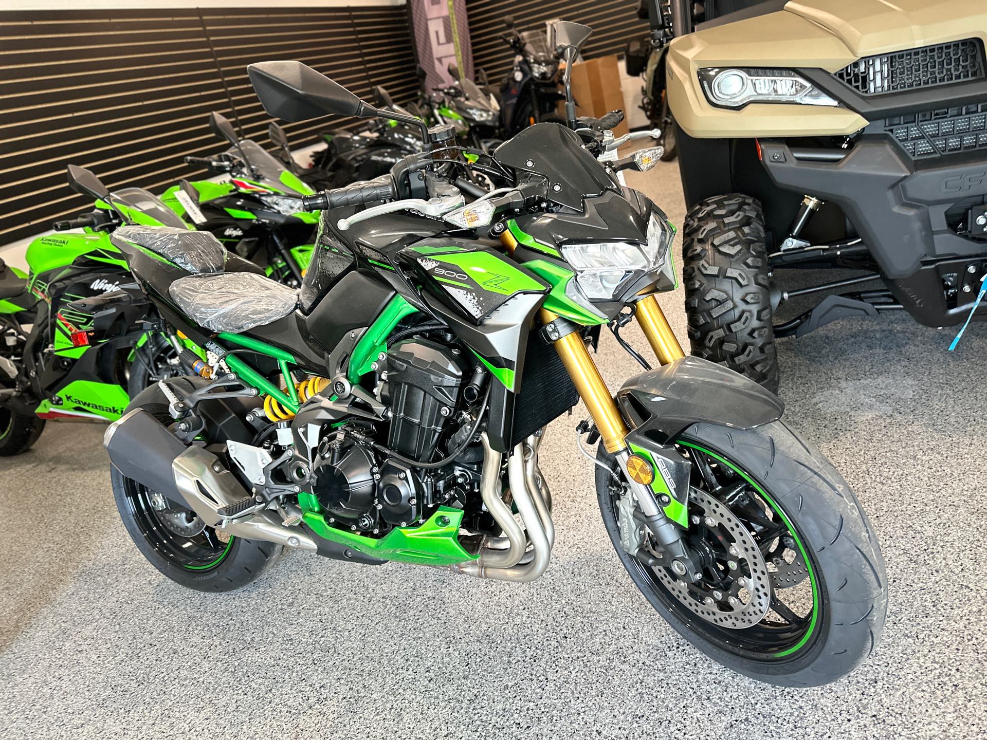 2024 Kawasaki Z900 SE at Big River Motorsports