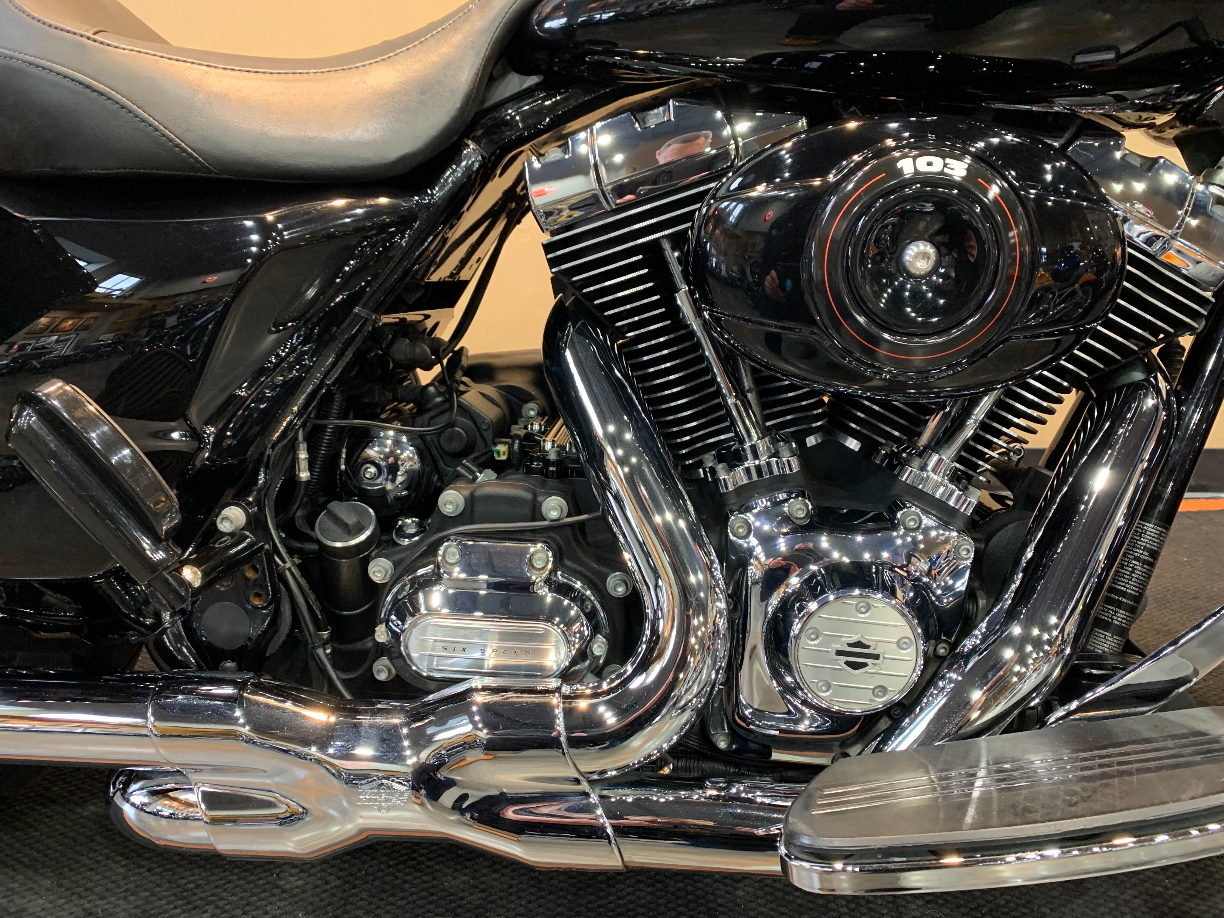 2013 Harley-Davidson Street Glide Base at Vandervest Harley-Davidson, Green Bay, WI 54303