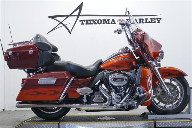 2010 Harley-Davidson FLHTCUSE5 at Texoma Harley-Davidson