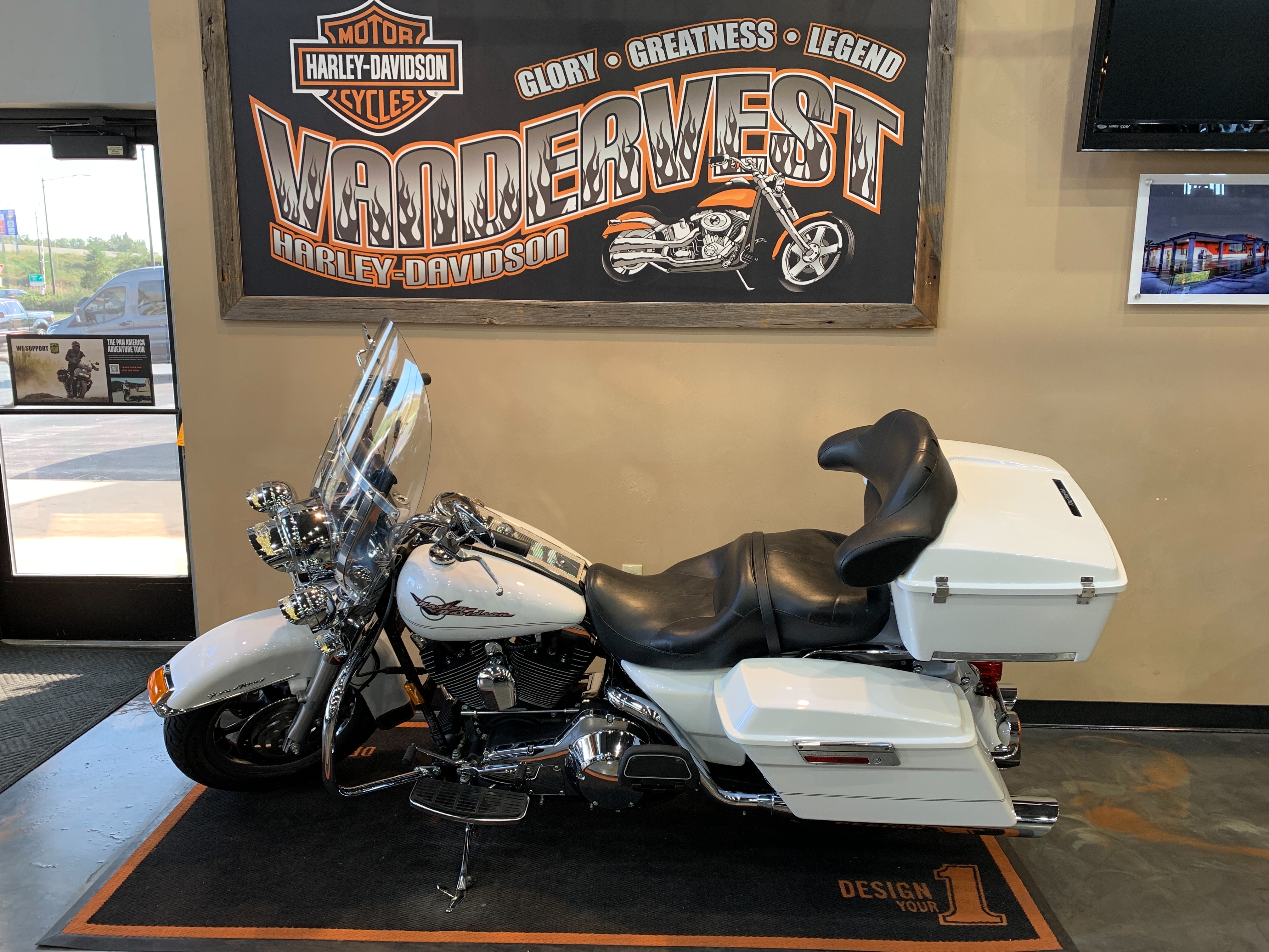 2005 Harley-Davidson Road King Base at Vandervest Harley-Davidson, Green Bay, WI 54303