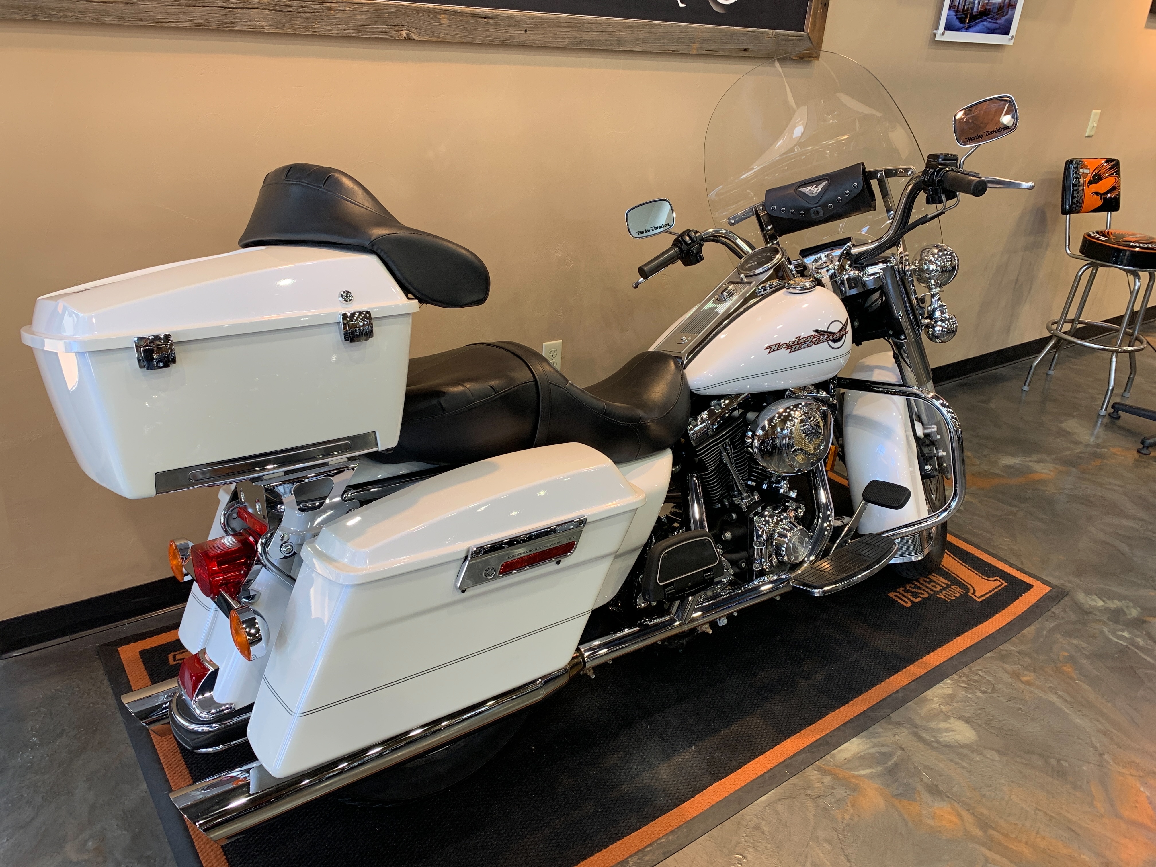 2005 Harley-Davidson Road King Base at Vandervest Harley-Davidson, Green Bay, WI 54303