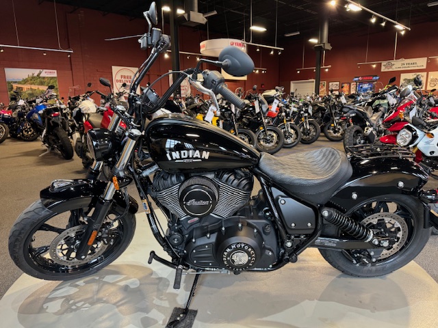 2022 Indian Motorcycle Chief Base at Martin Moto