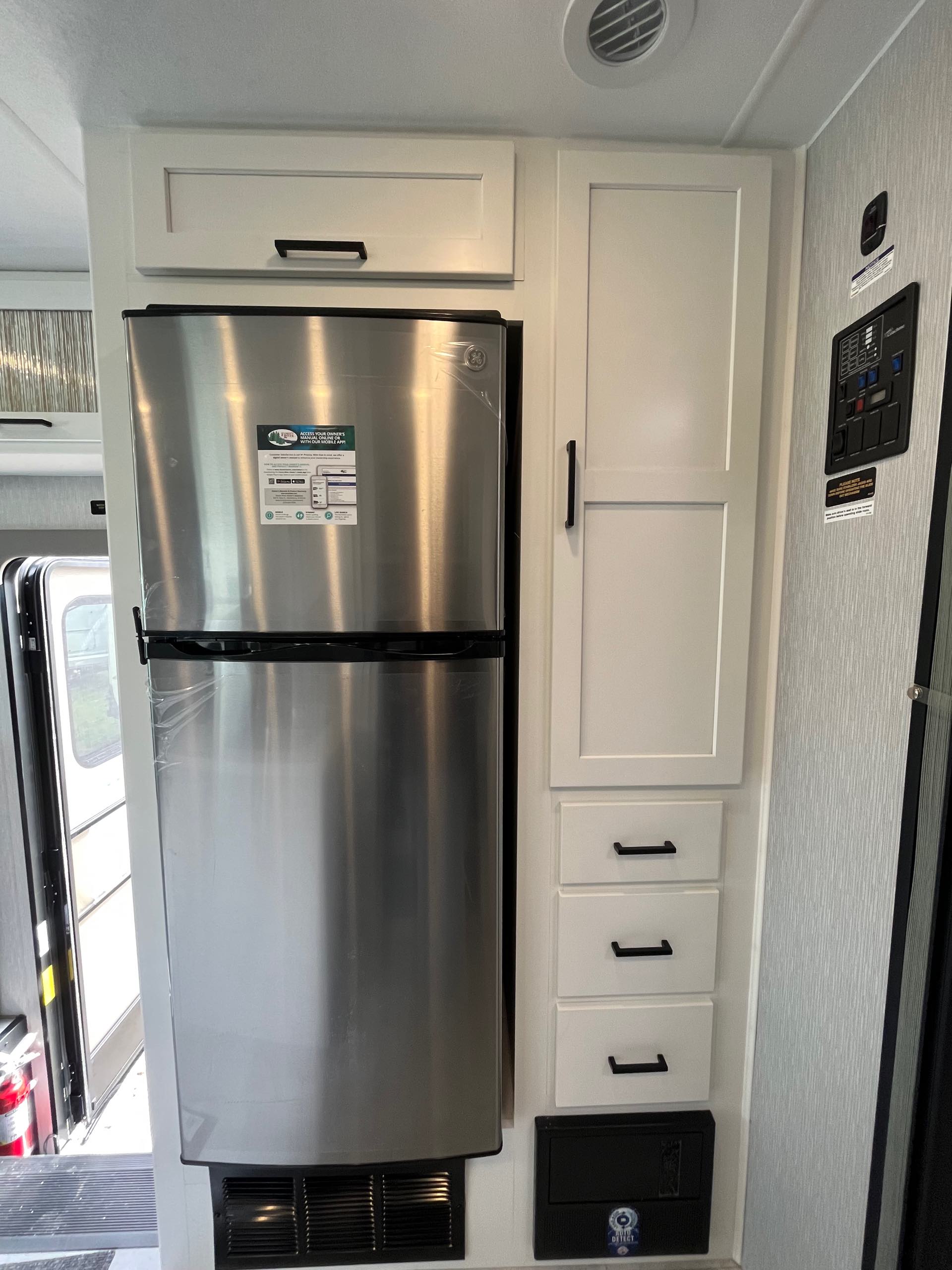 2024 Coachmen Pursuit 29XPS at Prosser's Premium RV Outlet