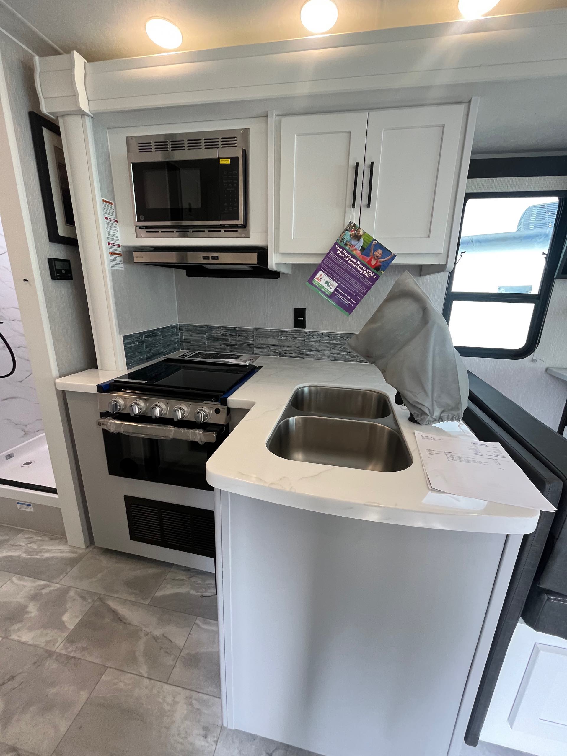 2024 Coachmen Pursuit 29XPS at Prosser's Premium RV Outlet