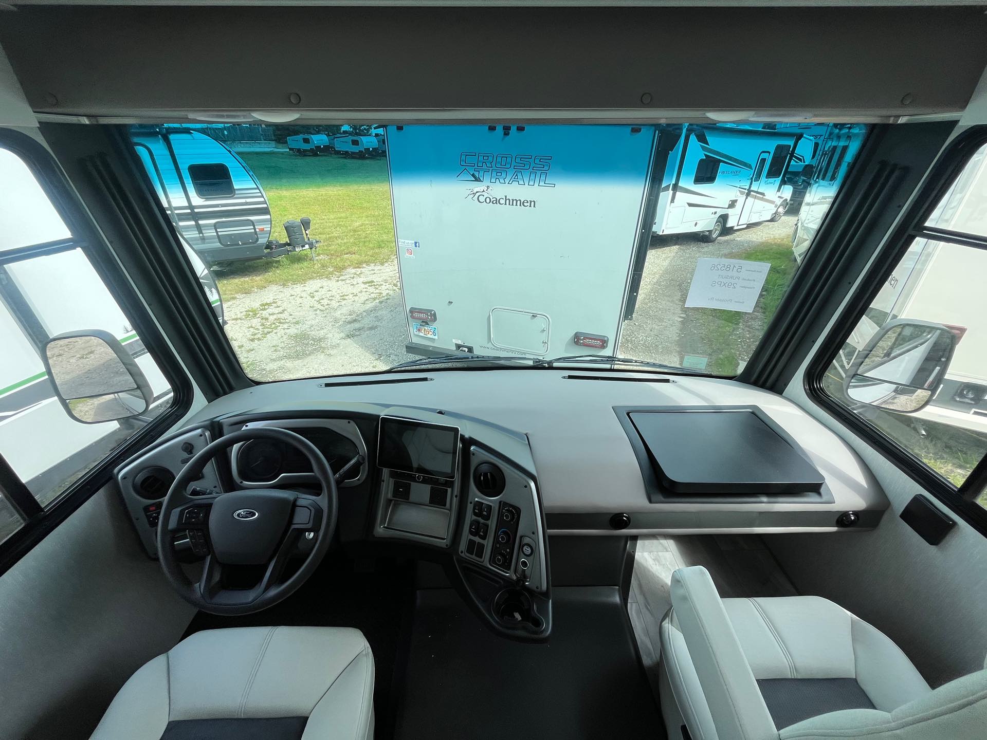 2024 Coachmen Pursuit 29XPS at Prosser's Premium RV Outlet