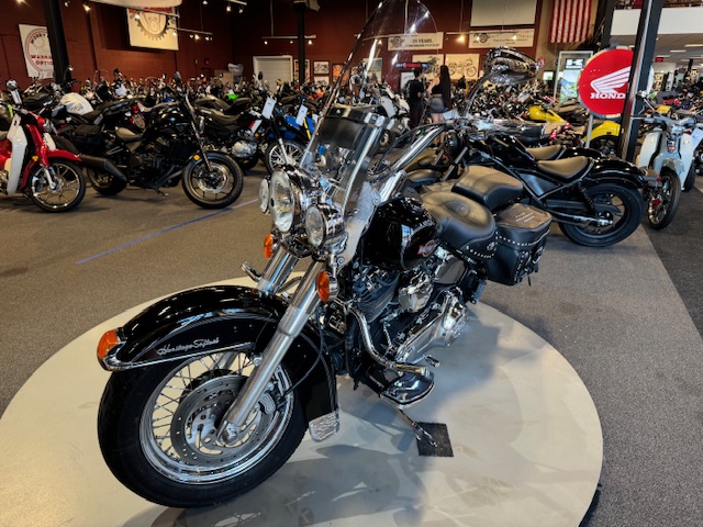 2007 Harley-Davidson Softail Heritage Softail Classic at Martin Moto