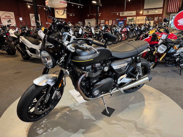 2022 Triumph Speed Twin Base at Martin Moto