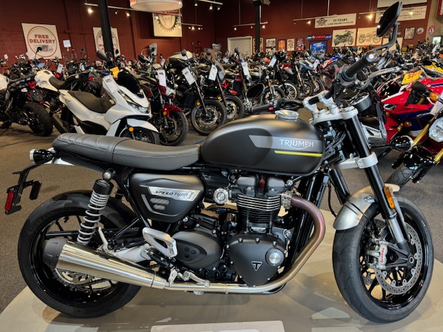 2022 Triumph Speed Twin Base at Martin Moto