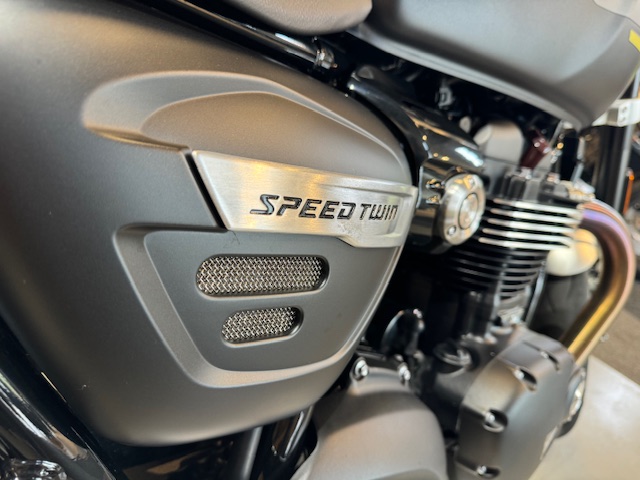 2022 Triumph Speed Twin Base at Martin Moto