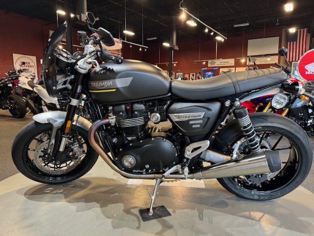 2022 Triumph Speed Twin Base at Martin Moto