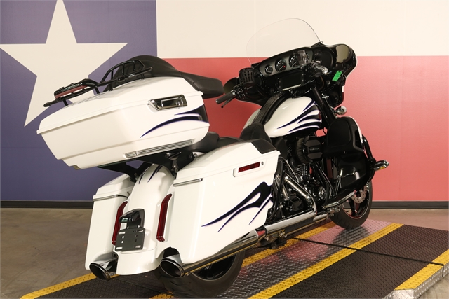 2016 Harley-Davidson Street Glide CVO Street Glide at Texas Harley