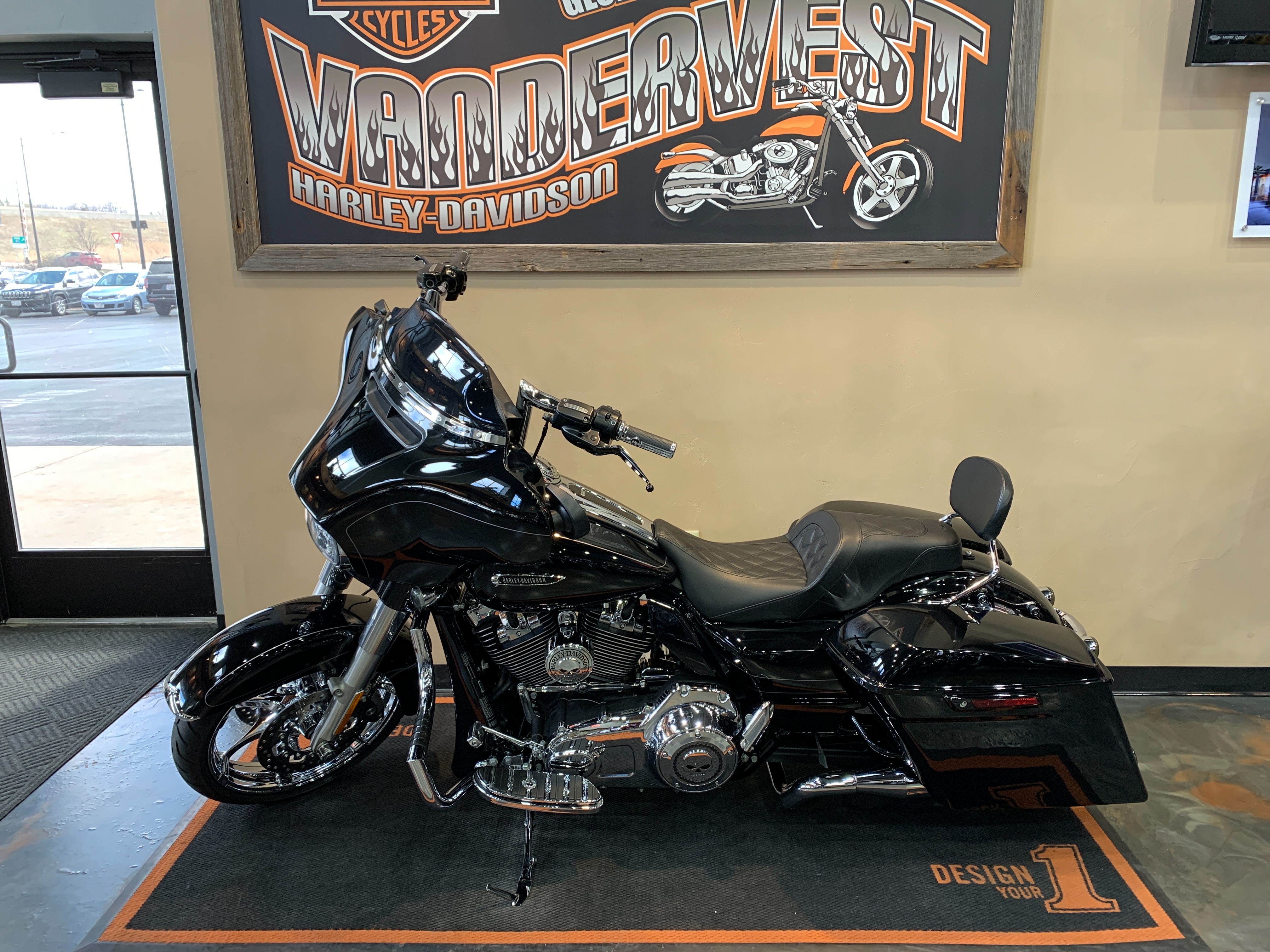 2015 Harley-Davidson Street Glide Special at Vandervest Harley-Davidson, Green Bay, WI 54303
