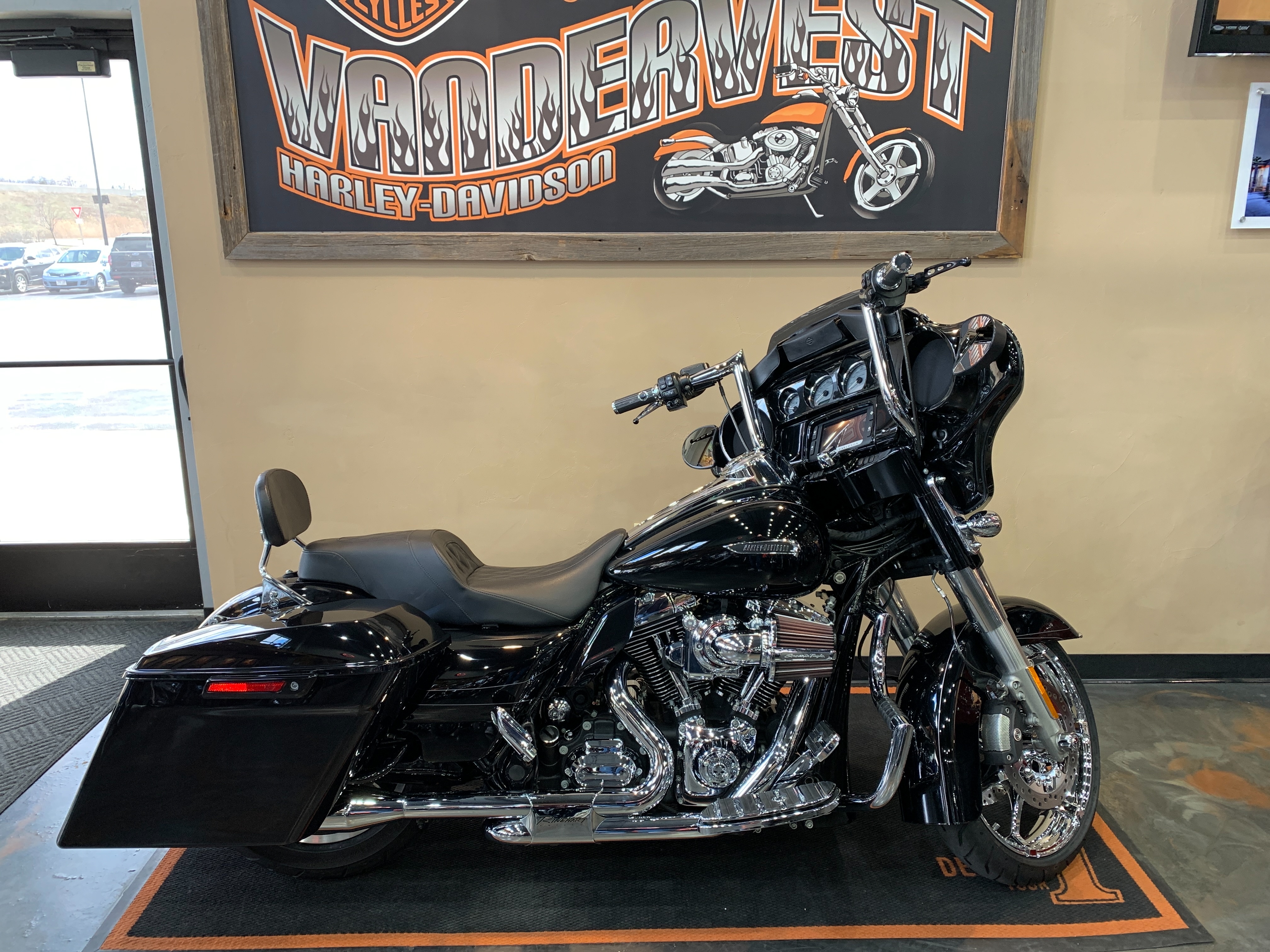 2015 Harley-Davidson Street Glide Special at Vandervest Harley-Davidson, Green Bay, WI 54303
