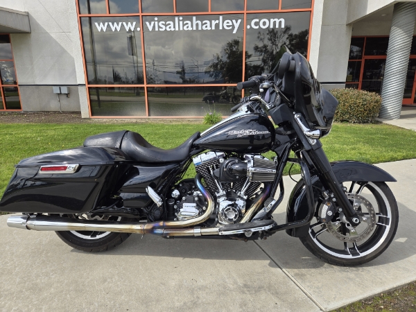 2014 Harley-Davidson Street Glide Base at Visalia Harley-Davidson