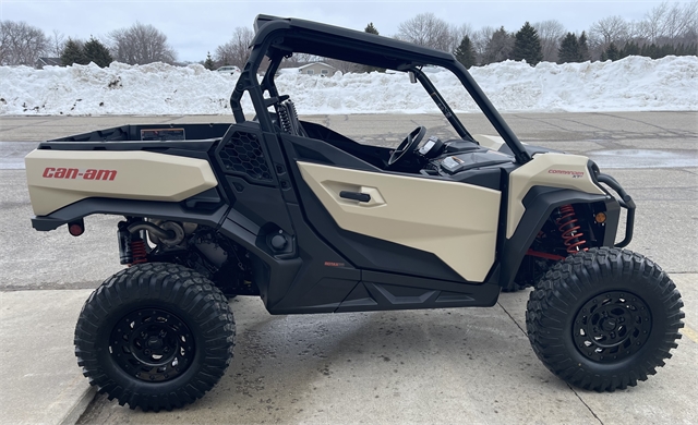 2023 Can-Am Commander XT-P 1000R at Motor Sports of Willmar