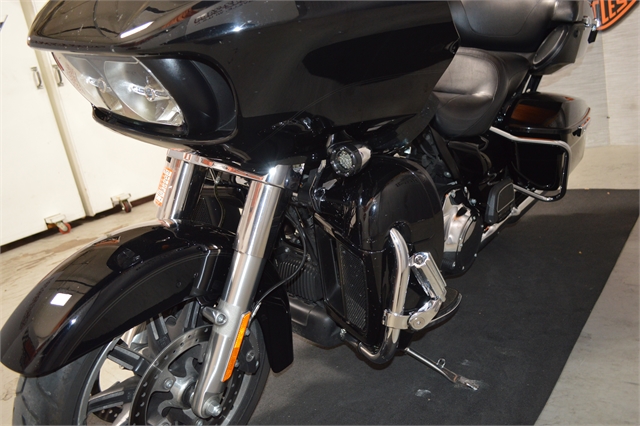 2018 Harley-Davidson Road Glide Ultra at Suburban Motors Harley-Davidson