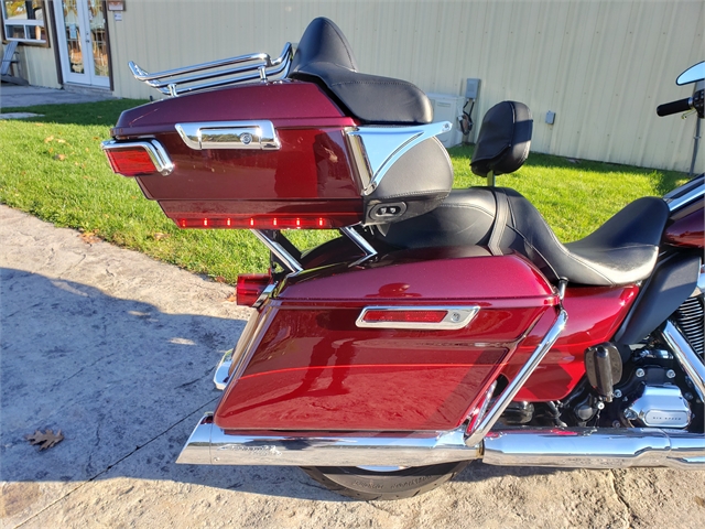 2017 Harley-Davidson Electra Glide Ultra Limited Low at Classy Chassis & Cycles
